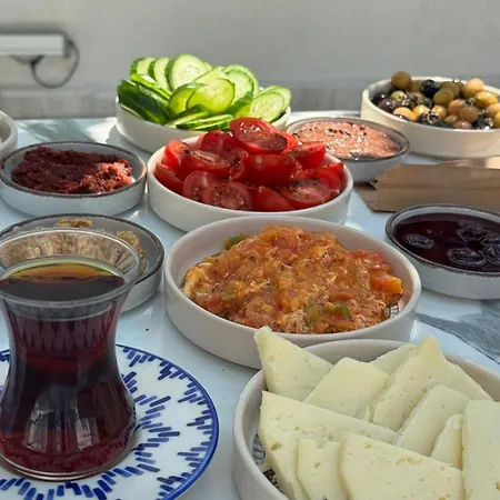 Hotell Ados Çeşme
