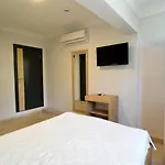 Ados Otel 2*