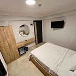 Ados Hotel Çeşme