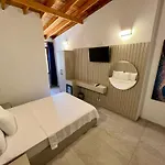 Ados Otel Çeşme