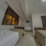 Hotel Ados 2*
