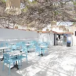 Hotel Ados 2*