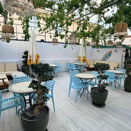 阿多斯酒店 酒店